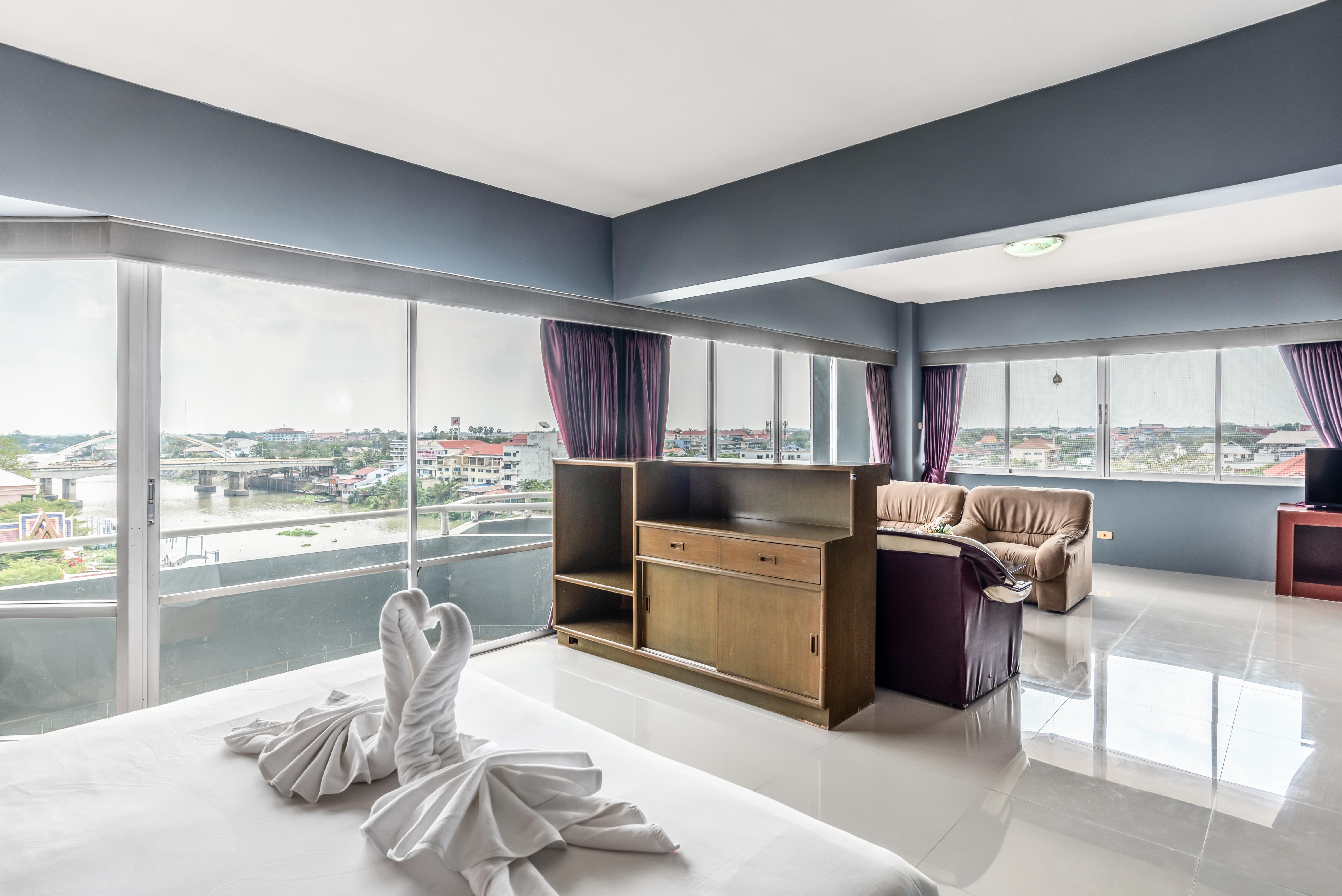 Ayothaya Riverside Hotel Ayutthaya Eksteriør billede